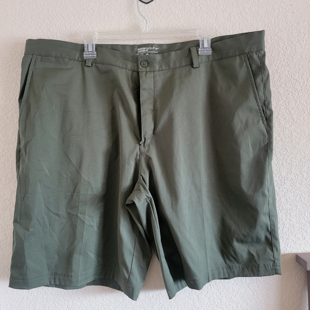 NWOT Nike golf short
